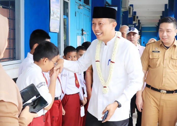 Buku Ramadan Gratis di Palembang Mulai Didistribusikan, Kadisdik Amri: Tidak Ada Pungutan Sepeser Pun