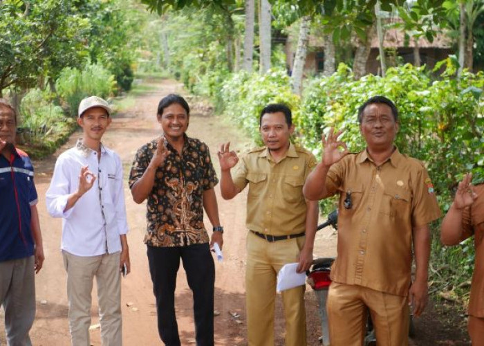 Raynaldi Akbar Tinjau Pembangunan Jalan Desa Sukorejo Musi Rawas