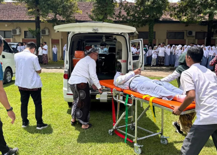 121 Siswa SMA 2 Kudus Diduga Keracunan MBG, SPPG Purwosari Siap Bertanggung Jawab  