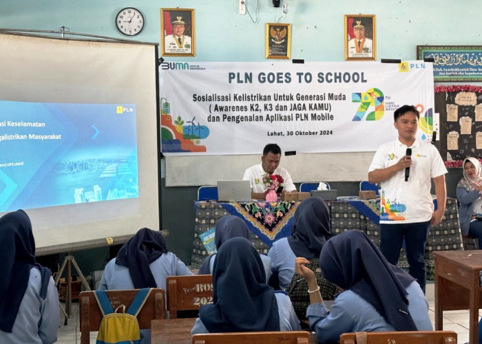 PLN Goes to School Peringati Hari Sumpah Pemuda, Kenalkan Layanan PLN Super Canggih kepada Siswa SMAN 1 Lahat 