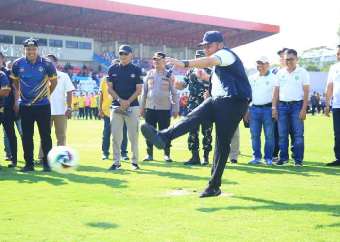 Buka Piala Gubernur U-15 2026, Herman Deru Dorong Pembentukan Database Talenta Muda Sepak Bola