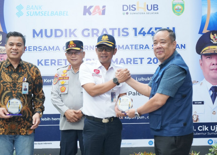 Sinergi KAI, Pemprov Sumsel, dan Bank Sumsel Babel Berangkatkan Ribuan Pemudik Gratis dari Kertapati