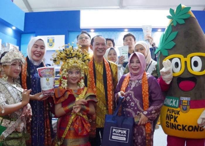 Pusri Tampilkan Mitra Binaan Jumputan, Laris Manis di Palembang Expo 2023