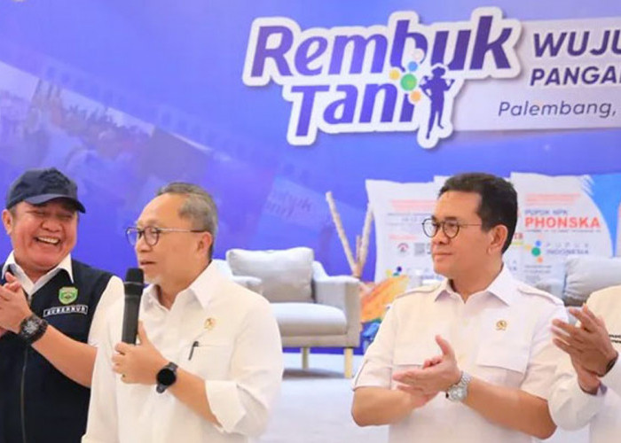 Menko Zulhas Pastikan Ketersediaan Pupuk Subsidi di Sumsel Aman 