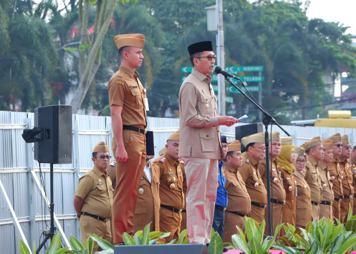 Wali Kota Ratu Dewa Pimpin Apel Gabungan di BKB, Tegaskan Pelayanan Masyarakat Harus Cepat dan Optimal