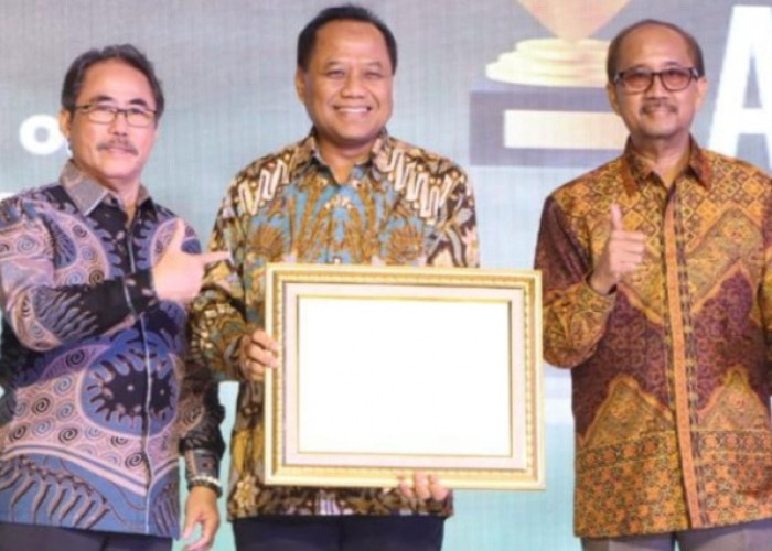 Wow! Pusri Borong Penghargaan di Ajang TJSL and CSR Award 2023