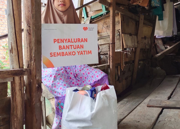 Bahagia Cerli, terima Sembako Yatim dari donatur Rumah Zakat 