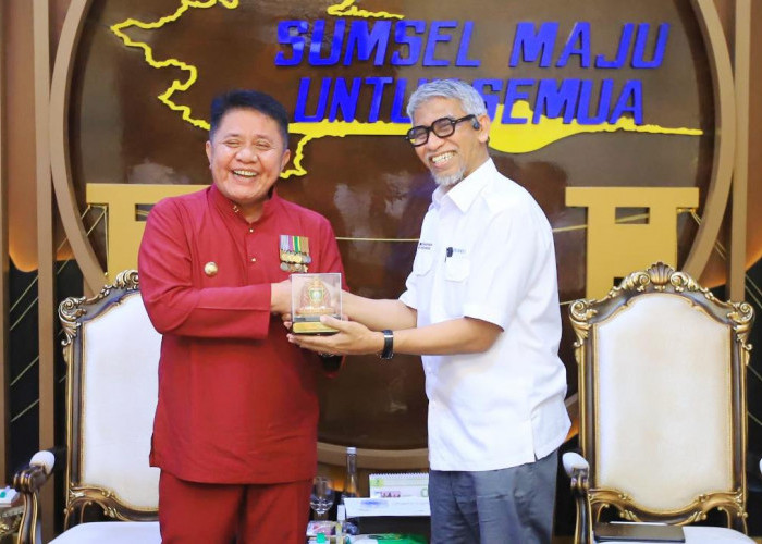 Gubernur Herman Deru Dorong Percepatan Pelabuhan Tanjung Carat untuk Urai Kepadatan Logistik Kota Palembang