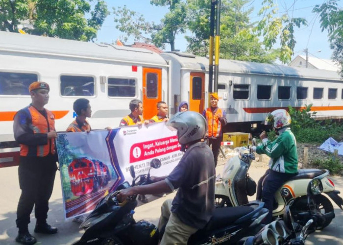 Tekan Angka Kecelakaan di Perlintasan Sebidang, KAI Divre III Palembang Sosialisasi Keselamatan Perkeret