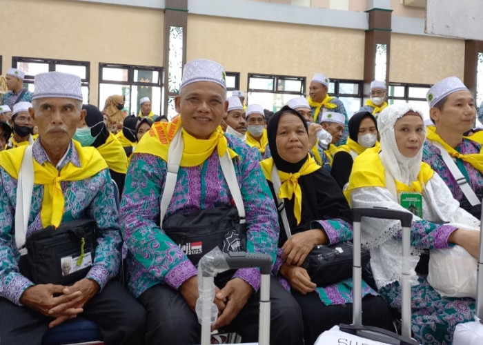 PPIH Asrama Haji Embarkasi Palembang Sambut Kedatangan Kloter 20