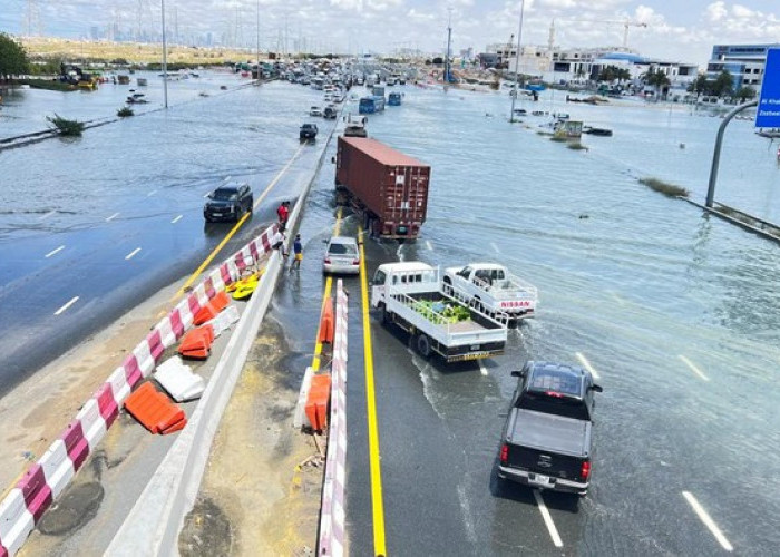 Wow! Banjir Dubai Sampai Bikin Bandara Lumpuh, Simak 7 Fakta Peristiwa Langka di Sini