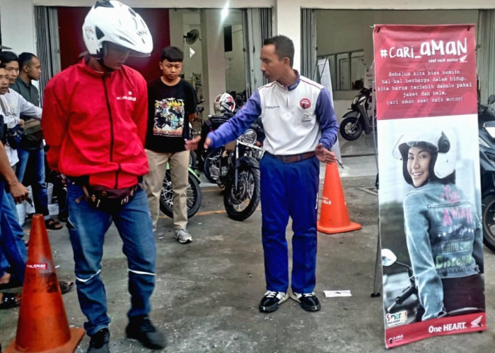 Astra Motor Sumsel Edukasi Safety Riding di Kantor Camat Ilir Timur I Palembang dan Biker SEMOT Lahat