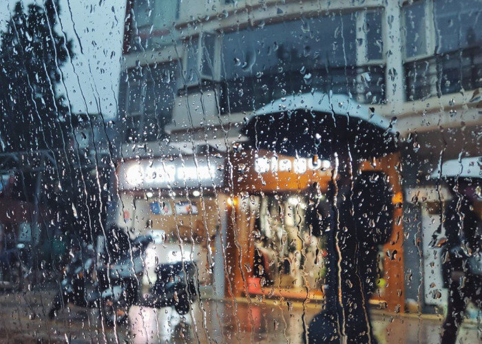 Hujan Saat Imlek Pertanda Rezeki, Benarkah atau Mitos? Ini Penjelasan dari BMKG