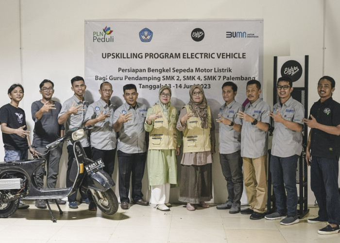 PLN UID S2JB Beri Bantuan Pelatihan Konversi Motor Bahan Bakar Minyak ke Motor Listrik bagi Pelajar SMK