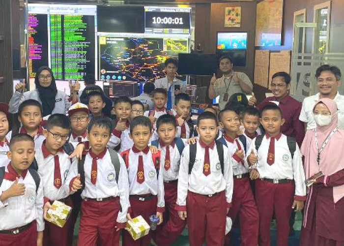 PLN Edukasi Bahaya Listrik Terhadap Murid SD IT Salsabila Palembang 