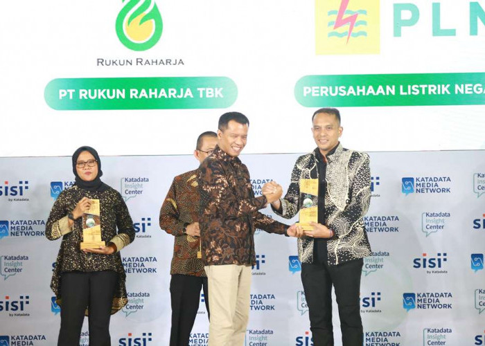 Kedepankan Aspek Keberlanjutan, PLN Raih ESG Awards Sektor Energi di Ajang SAFE