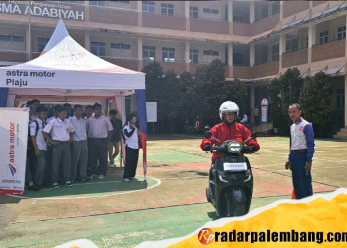 Puluhan Siswa Ikuti Astra Motor Sumsel Gelar Safety Riding Fomo di SMA Adabiyah Palembang