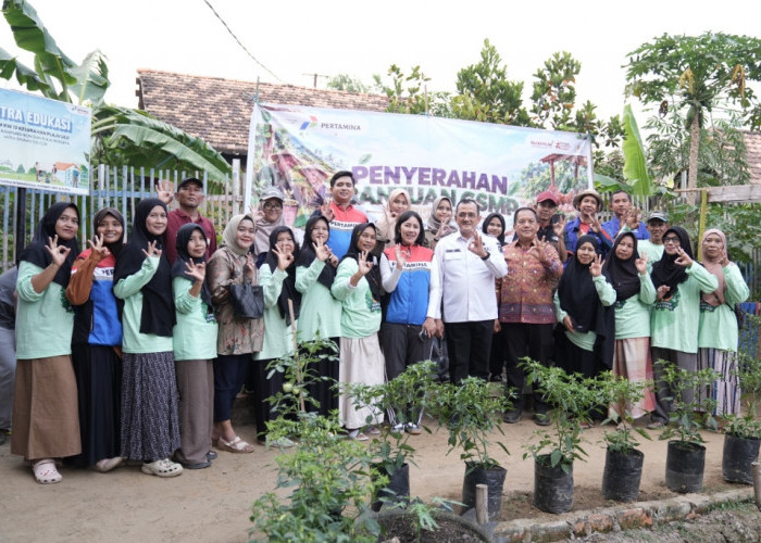 Kilang Plaju Sinergi Bersama Pemprov Sumsel Salurkan Dukungan 10 Ribu Bibit Ikan Patin Dukung GSMP