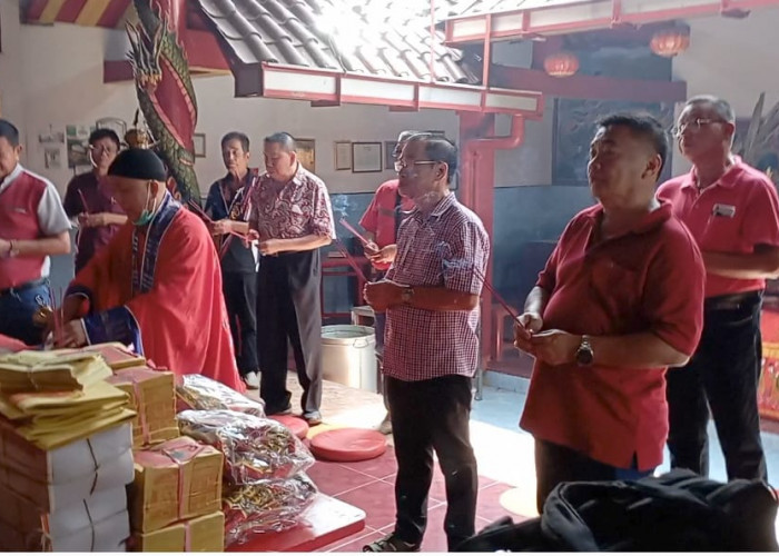 Kelenteng Hong Khau Keng Rayakan Hut Dewa   Bukit Cun Ong