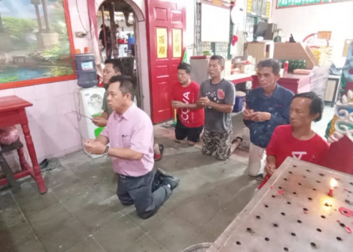 Kelenteng Hong Tiong Bio Dewa Utamanya Kong Tek Cun Ong