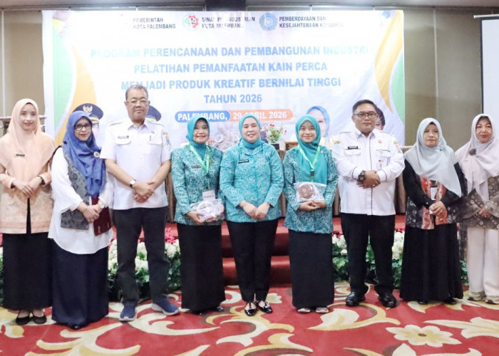 Berdayakan Kader PKK, Dewi Sastrani Ratu Dewa Buka Pelatihan Olah Kain Perca Jadi Produk Bernilai Tinggi