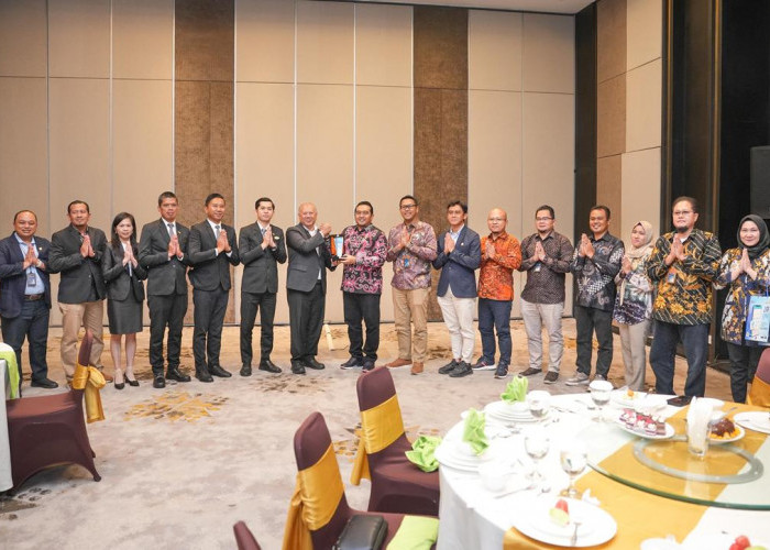 PLN UID S2JB Rayakan Hari Pelanggan Nasional 2025 dengan Dekatkan Layanan ke Pelanggan