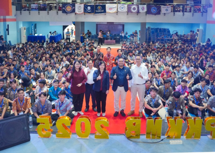 Momentum Hari Pelanggan Nasional, GM PLN UID S2JB Dekatkan Diri dengan Mahasiswa