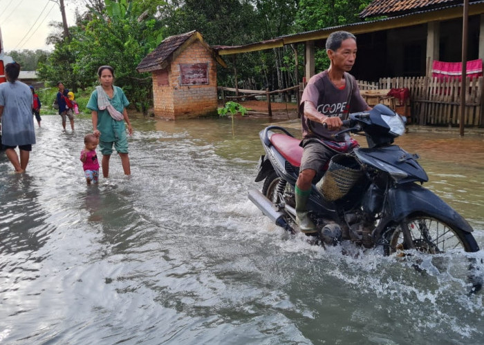 PALI Semalam Banjir 1 Meter, BPDB Himbau Anak-anak Jangan Main di Sungai
