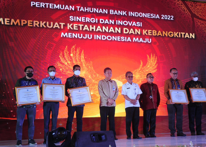 Radar Palembang Media Partner Terbaik BI Sumatera Selatan 2022