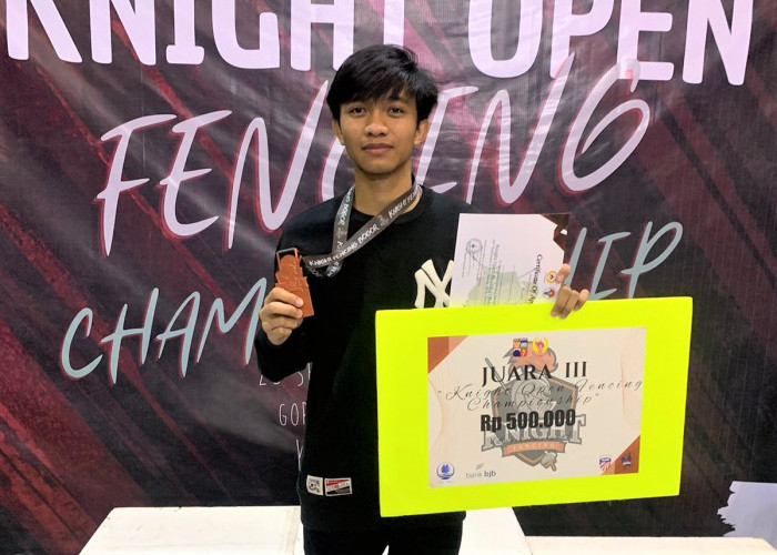 Aldo Pratama Raih  Juara 3 Foil  Putra Kejuaraan Knight Open Fencing