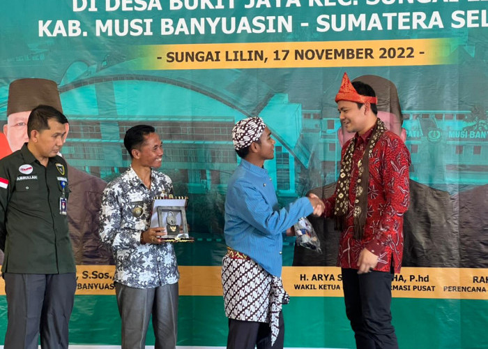 Wakili Sumsel, Desa Bukit Jaya Masuk 10 Terbaik KI se-Indonesia