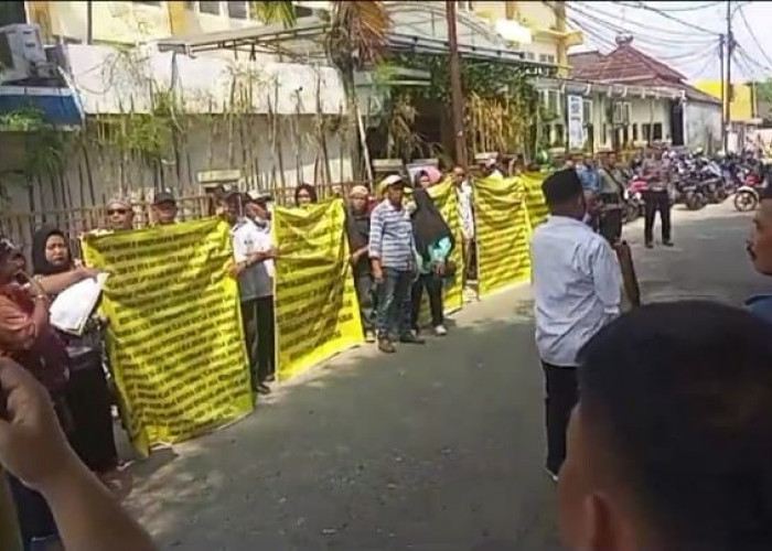 Puluhan Keluarga dan Ahli Waris Kgs Nanung Demo di BPN Palembang, Tanah Diduga Diserobot