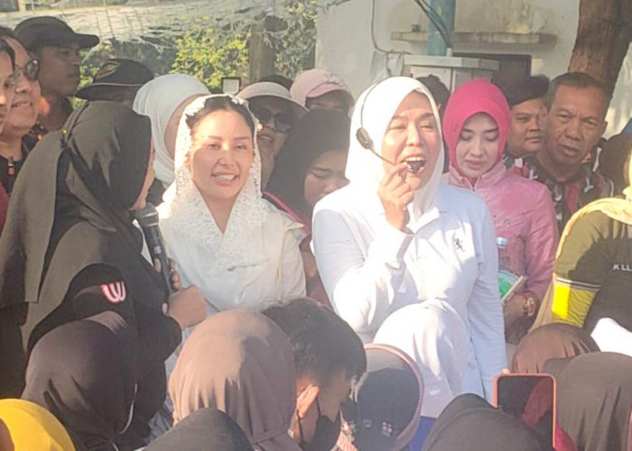 Fitri-Nandriani Berbaur Bersama Masyarakat Palembang di Kambang Iwak, Gelar Senam Sehat Penuh Keceriaan