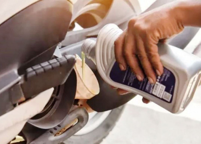 7 Tanda Motor Matic Anda Harus Ganti Oli, Cek Segera Sebelum Semakin Parah