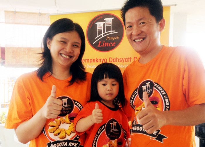 Inspirasi Bisnis Pempek Lince, Pelopor Pempek Online di Palembang