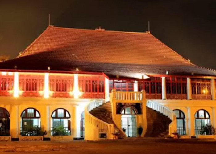 Night at Museum Sultan Mahmud Badaruddin II, Jadi Wisata Malam Ikonik Baru di Palembang