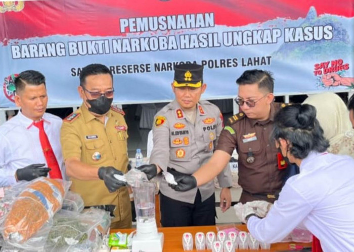 Polres Lahat Musnahkan 175,104 gram Sabu dan 8 Kilo Ganja, Barang Bukti Sepanajang Oktober-November 2025