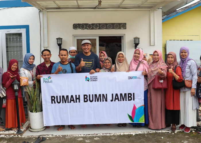 Tingkatkan Nilai Kompetitif UMKM, Rumah BUMN Jambi Beri Pelatihan Desain Promosi Bagi UMKM Binaan PLN