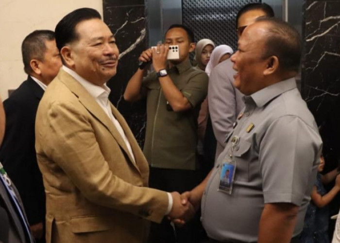 Kakanwil Kemenkum Sumsel Hadiri Pengangkatan Advokat, Tekankan Integritas dan Adaptasi KUHP dan KUHAP Baru