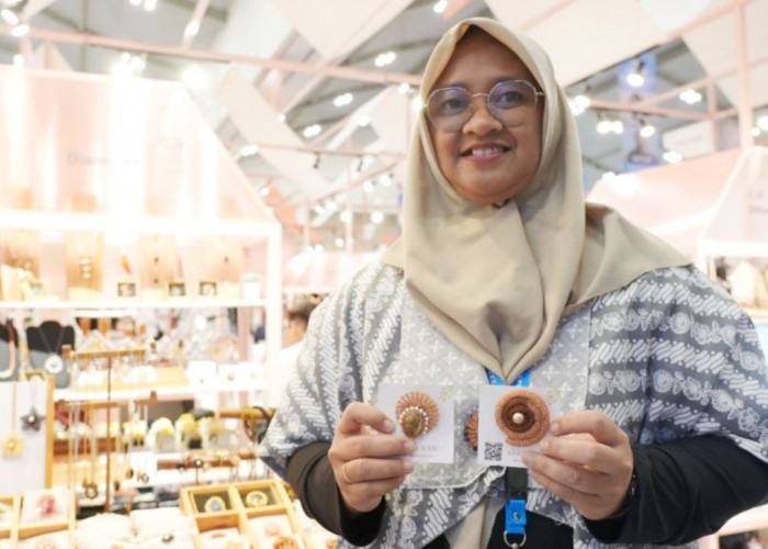Makin Bersinar, UMKM Perhiasan Asal Mojokerto Siap Go Global Berkat Dukungan BRI