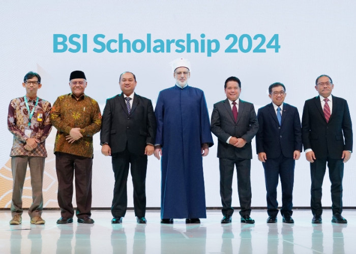 Dukung Peningkatan Kualitas SDM Indonesia, BSI Scholarship 2024 Targetkan 2.300 Pelajar dan Mahasiswa