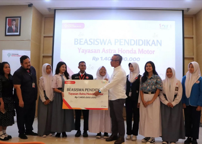 Yayasan AHM Beri Beasiswa Pendidikan ke Duta Safety Riding, Berikut Daftar Lengkap Penerima Sepanjang 2024