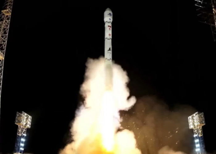 Diduga Sengaja Diledakkan, Ini Alasan Korea Utara Hancurkan Roket Tahap Pertamanya 