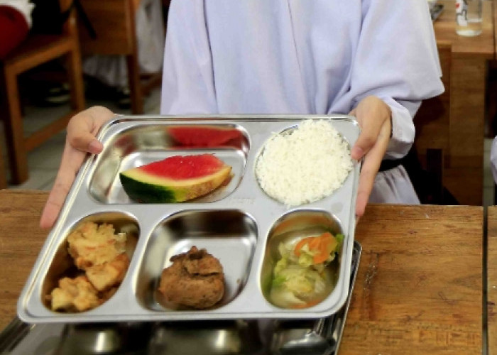 Domestic Highlights Hari Ini, Anggaran Makan Gratis Turun 22 Persen, Peringkat Daya Saing RI Anjlok 