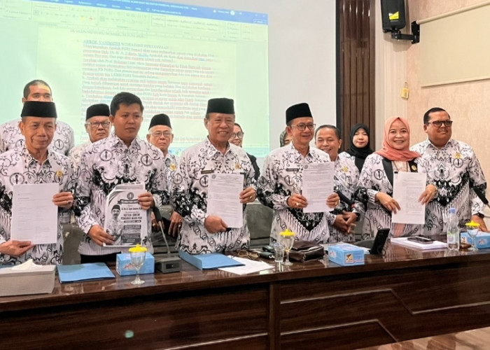 Sengketa Kepengurusan PGRI Memanas di Sumsel, Bukman Lian Sebut Mandat Reza Pahlevi Cacat Hukum