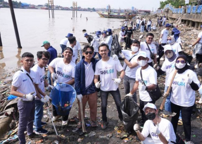 Milenial PTBA Turun ke Sungai Musi, Hadir dalam BUMN Environmental