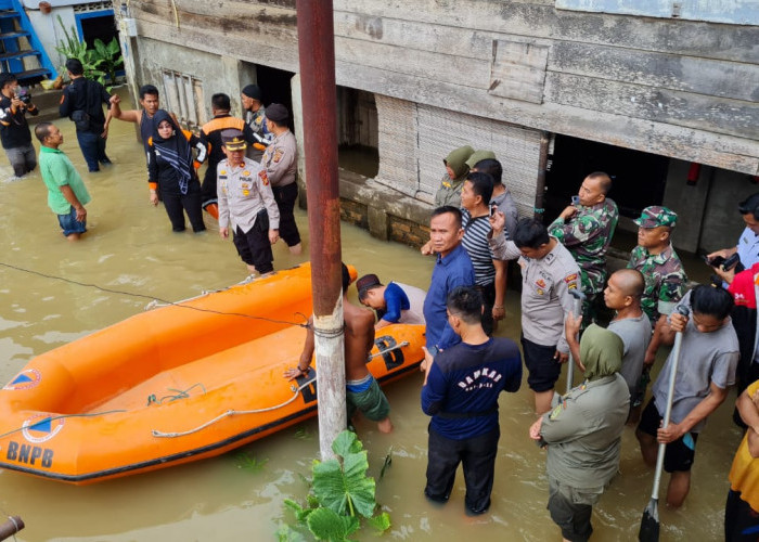 Hujan Deras Ratusan Rumah Di Talang Ubi Pali Terendam Banjir 