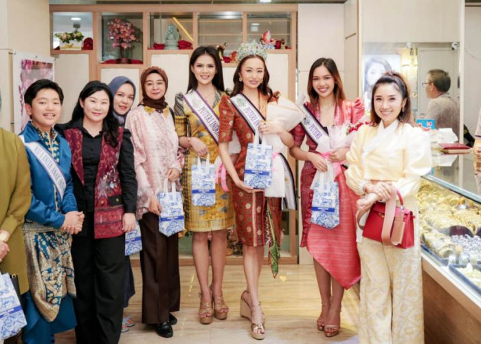 Puteri Indonesia Lingkungan 2026 Kunjungi Toko Emas Gemilang PTC Mall, Kagumi Kualitas yang Tinggi 