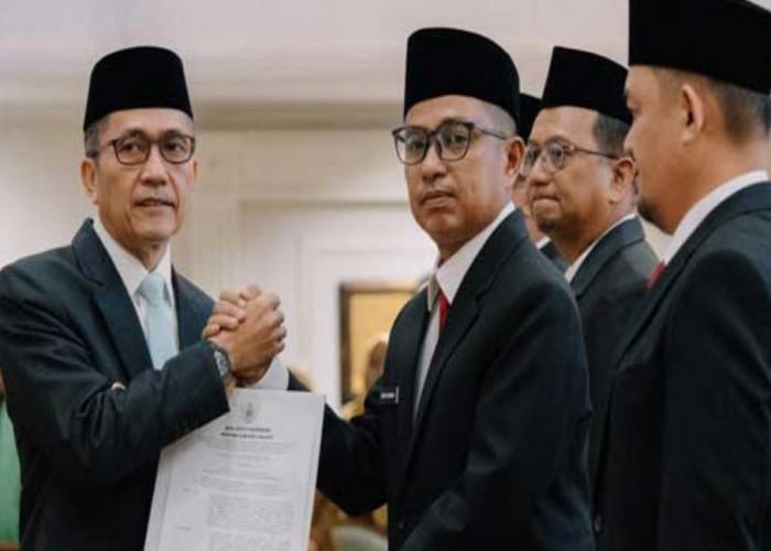 Wali Kota Ratu Dewa Lantik Kepala Dinas dan Direksi Perumda, Berikut Daftar Nama Pejabat Baru!