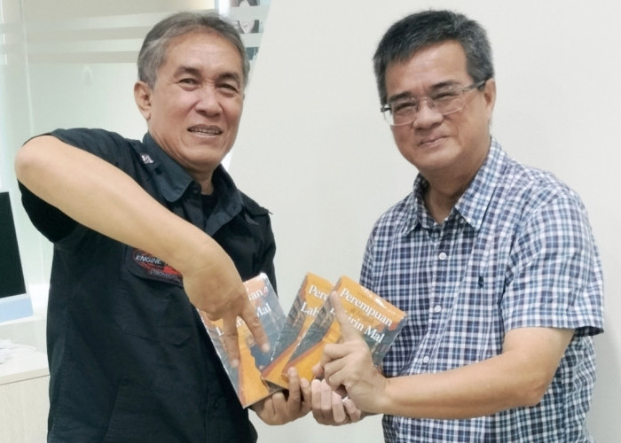 Kumpulan Cerpen Perempuan di Tengah Labiran Mal, Buku Terbaru dari Maspril Aries 